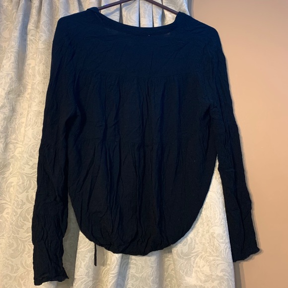 Forever 21 Black Long Flare Sleeves Top Blouse - Picture 2 of 7